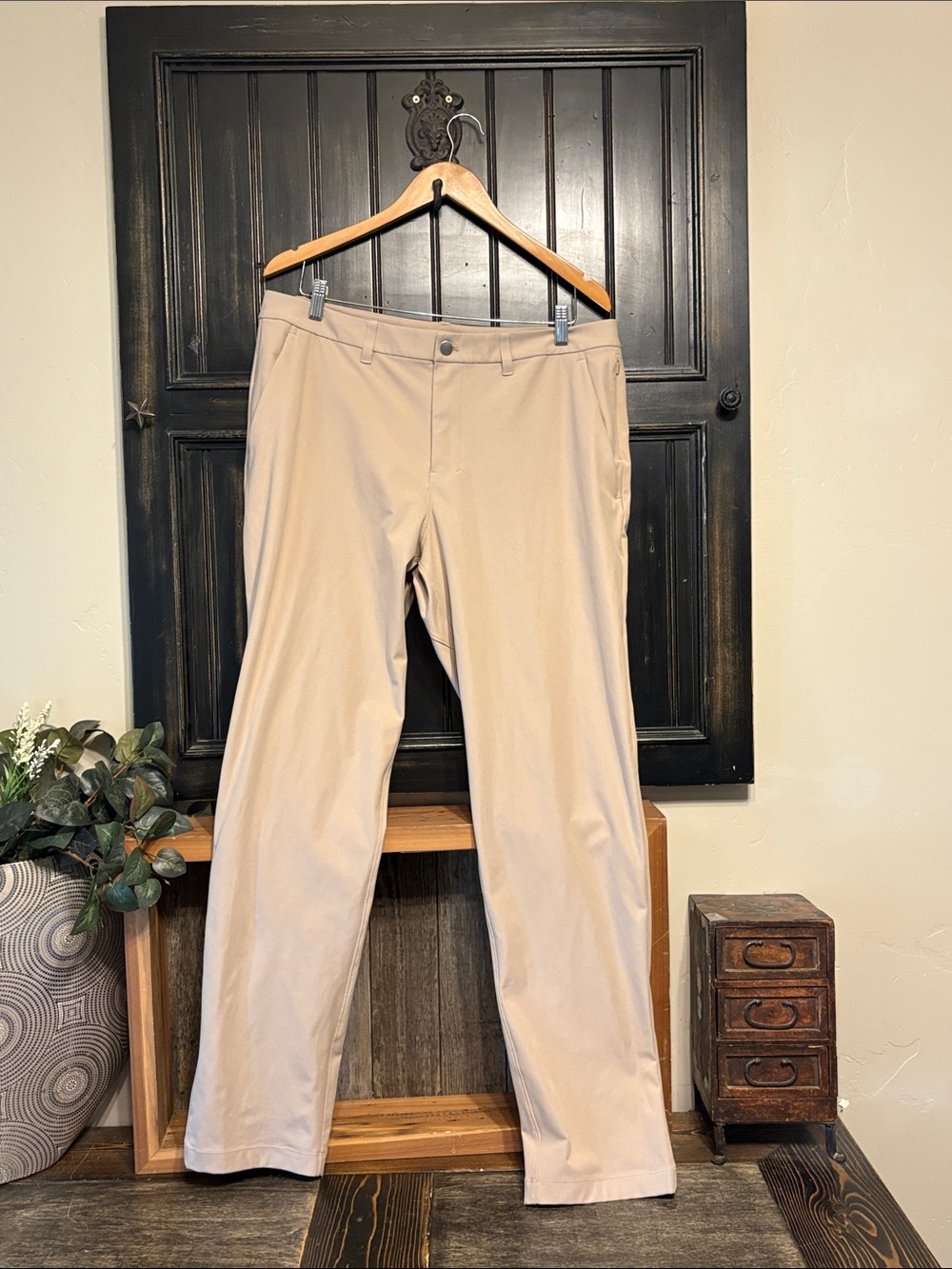 lululemon athletica Men's Beige Performance Chinos
